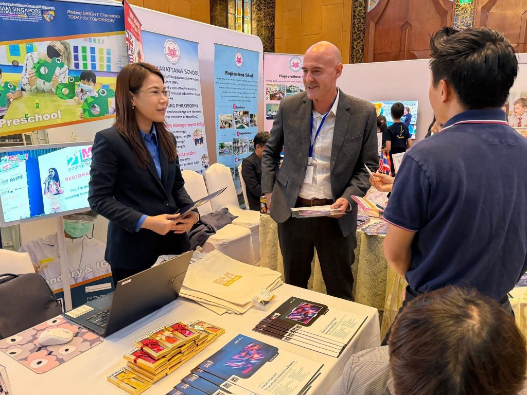 The Chiang Mai Education Fair 2025, held on Saturday, 4 October 2025, successfully brought together educators, students, and innovators to explore the future of learning. The event highlighted the transformative power of the Singapore–UK Curriculum, known worldwide for nurturing excellence, critical thinking, and global citizenship.